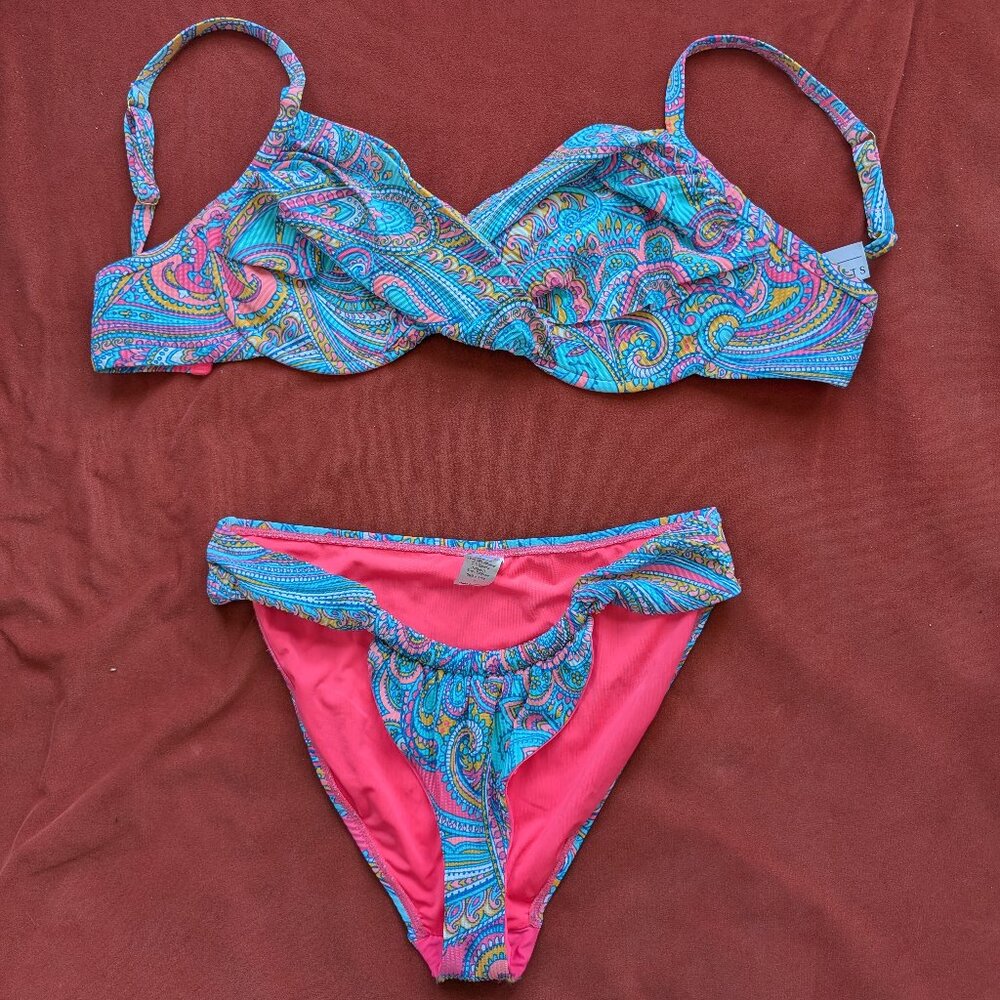 Sunsets Vibrant Paisley Pop Bikini Set